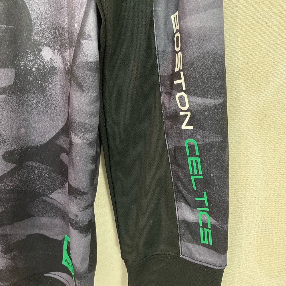 NBA Boston Celtics Black And Gray 3/4 Zip Long Sleeve Top Size Large - Picture 4 of 6
